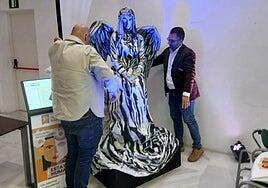 18 estatuas humanas en la calle Real de Arrecife