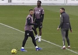 Otro partido con carga atómica para Xabi Alonso en el Bernabéu