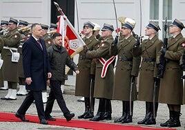 Una UE dividida trata de acelerar la emisión de eurobonos para financiar a Ucrania