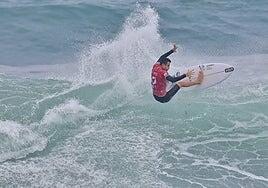 El surf más exigente brilla en la segunda jornada