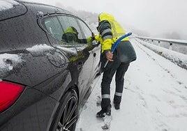 Tráfico recomienda mucha precaución ante las nevadas de este fin de semana