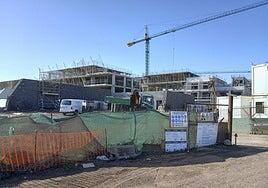 El hotel de lujo próximo a Los Ancones avanza, con vistas al verano de 2027