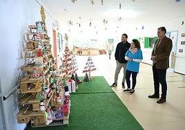 El Cabildo premia adornos navideños a base de residuos