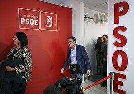 El PSOE intenta limitar daños con la dimisión de Gallardo y rechaza facilitar el paso a Guardiola