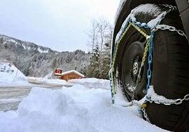 Instala las cadenas de tu coche como un experto y domina la nieve