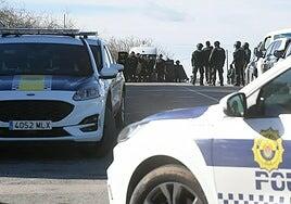 Detenidos los dos atrincherados en un chalé de Elche tras un doble homicidio