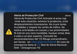 Saltan las alarmas en los móviles: Málaga, en aviso rojo por lluvias