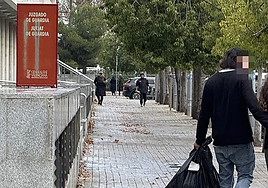 Arrestan al dueño de una inmobiliaria de Valencia por grabar a sus empleadas en el baño