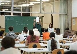 Despegue de las universidades privadas en 2025: 39 titulaciones aprobadas frente a siete en las públicas