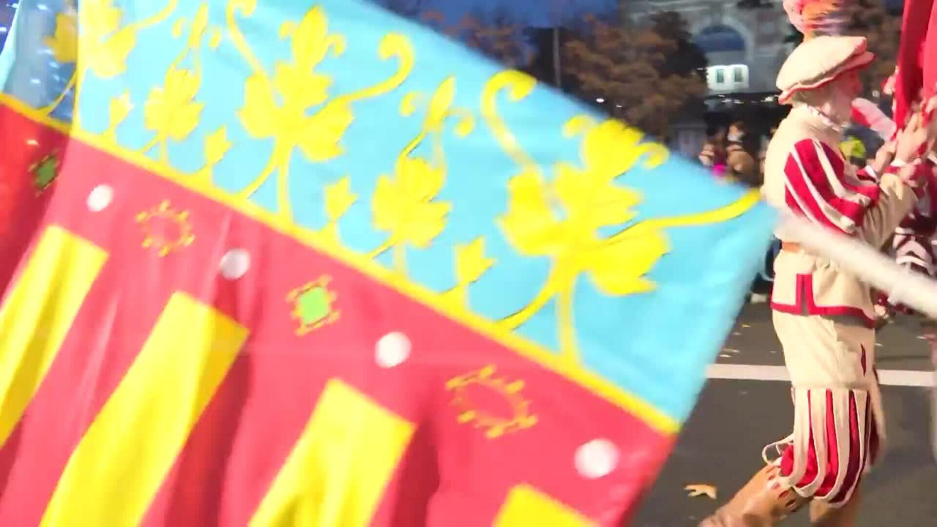 Miles de niños y niñas viven con ilusión la Cabalgata de los Reyes Magos