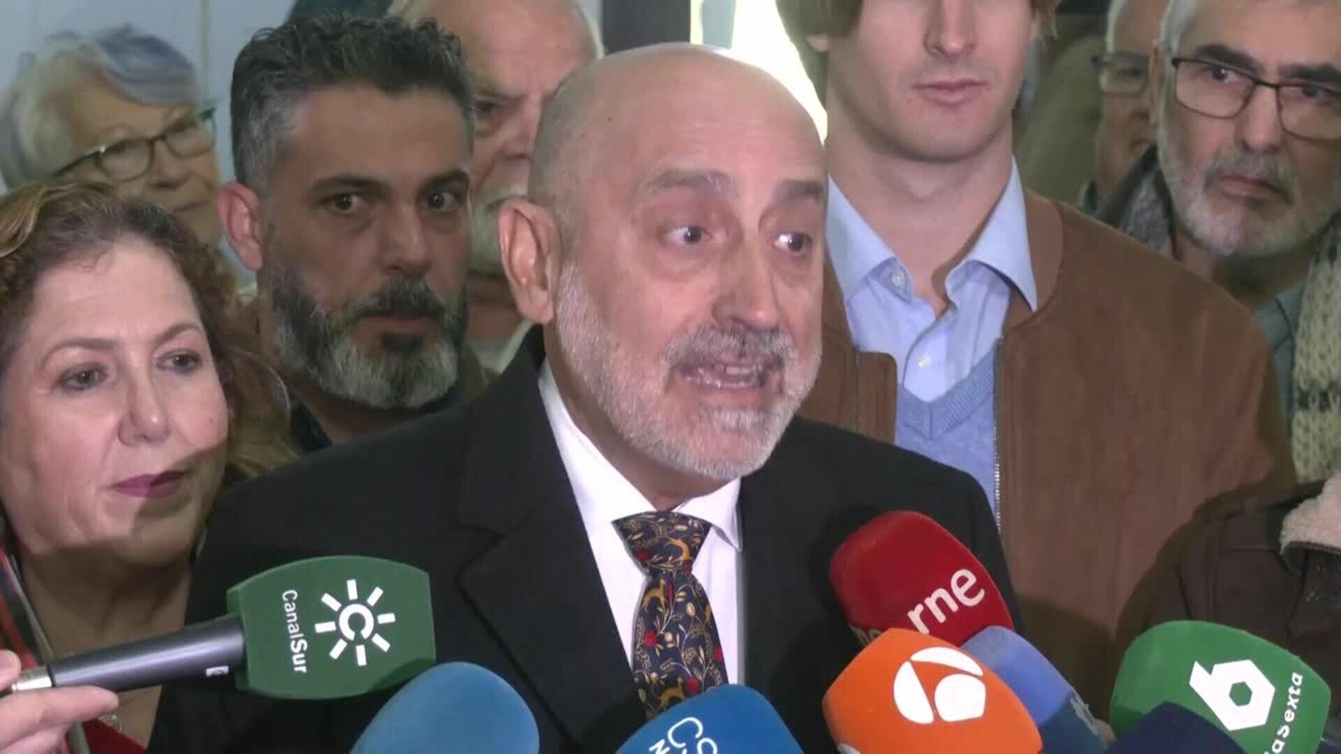 Hierro formaliza su precandidatura a liderar el PSOE-A "deseando" lograr los avales