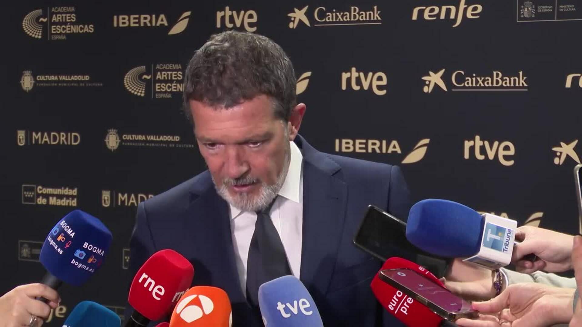 Banderas reivindica el teatro como "refugio para la verdad" que se "revalorizará"