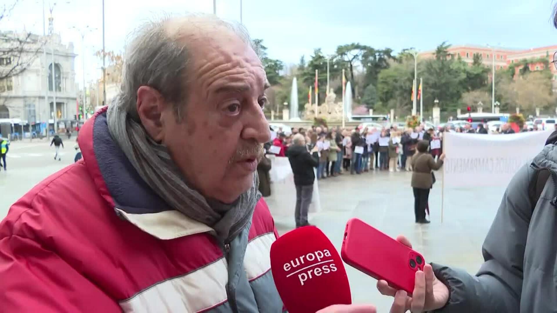 Decenas de vecinos piden extender ya el soterramiento de la A-5 hasta la M-40