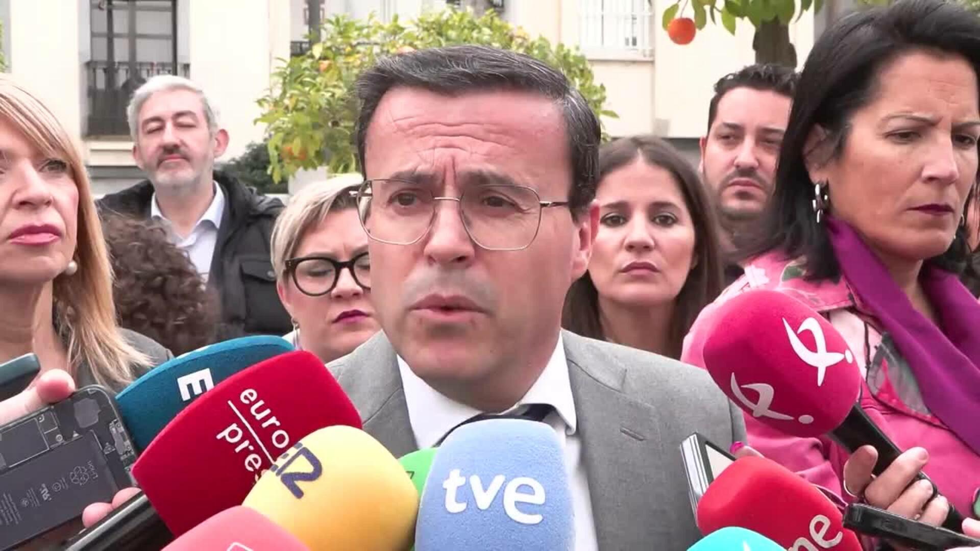 Gallardo dice que Extremadura "está peor" en Igualdad con un gobierno que "abraza ultraderecha"