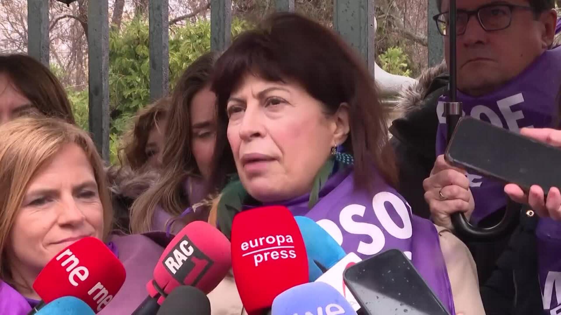 Redondo pide luchar contra "las mentiras" y "la ola reaccionaria" de la extrema derecha