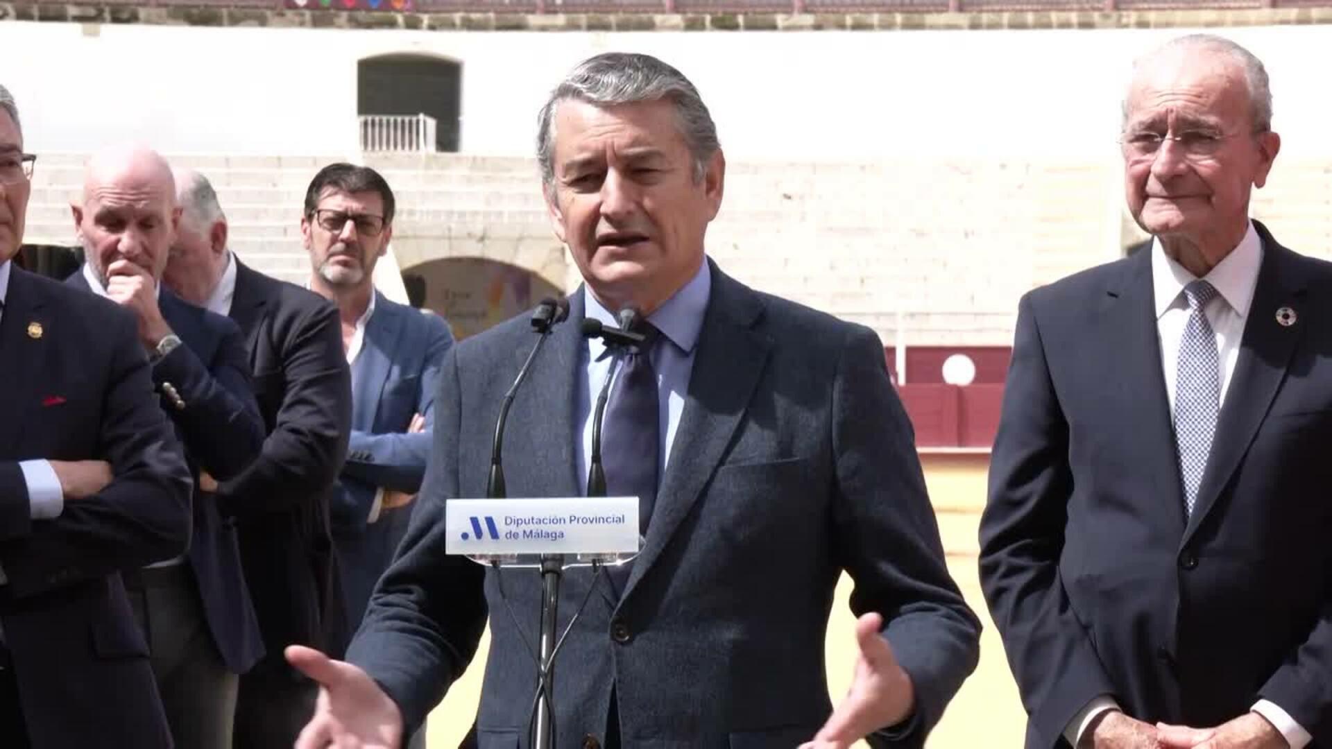 Sanz destaca que el nuevo centro de tauromaquia de Málaga es "fusión de cultura y tecnología"