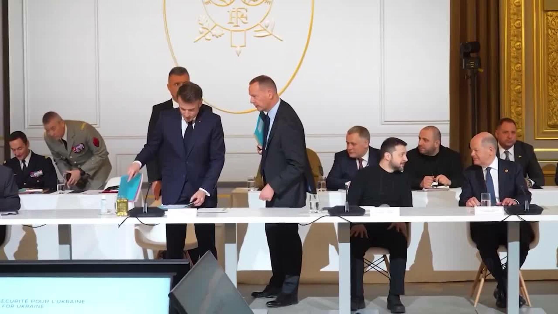 Macron anuncia el envío de una misión franco-británica para entrenar al Ejército ucraniano