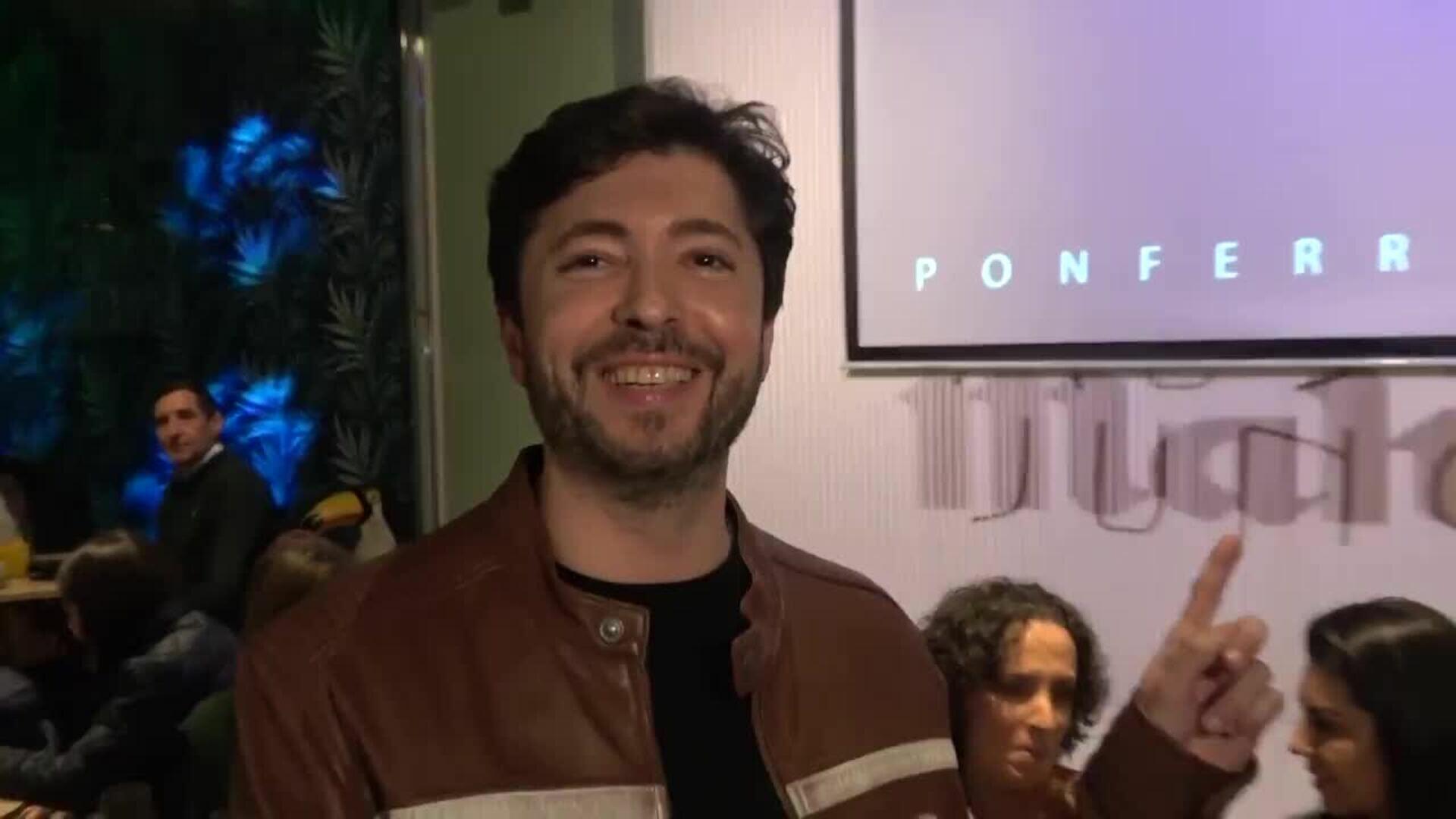 Ángel Cristo reacciona sin pelos en la lengua a la demanda del Rey Juan Carlos a Revilla