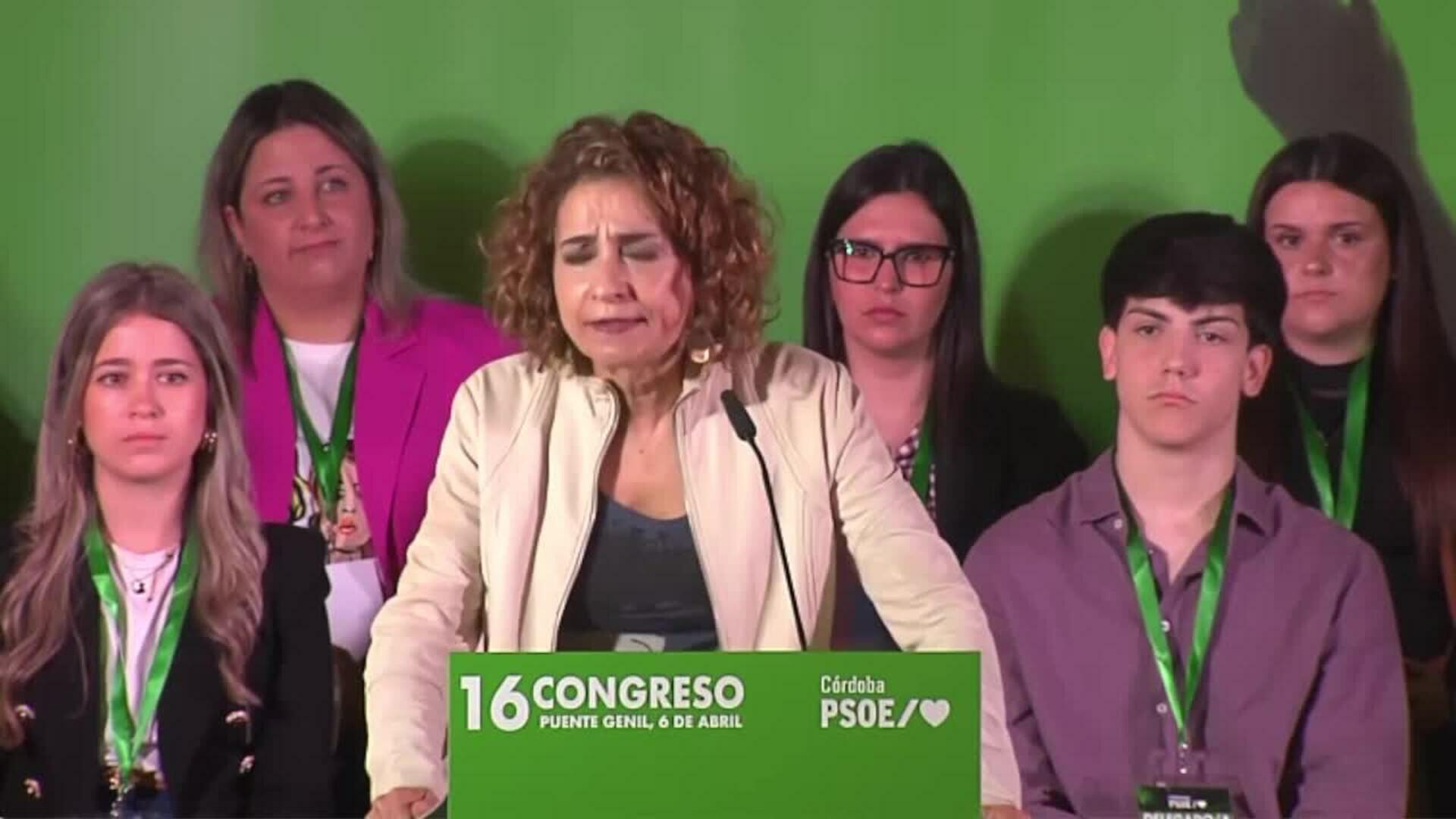 Montero pide al PP que "se ponga del lado correcto de la historia" y "rompa con Vox"