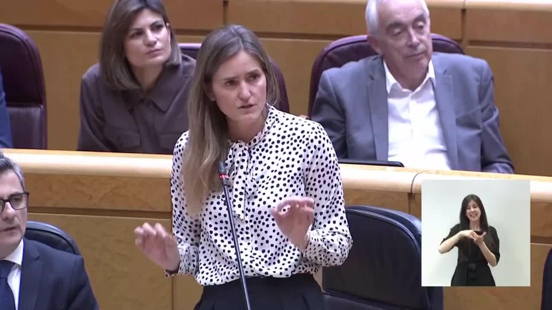 Aagesen recalca que el Gobierno no cierra acuíferos y PP le "ruega" que deje de "castigar"