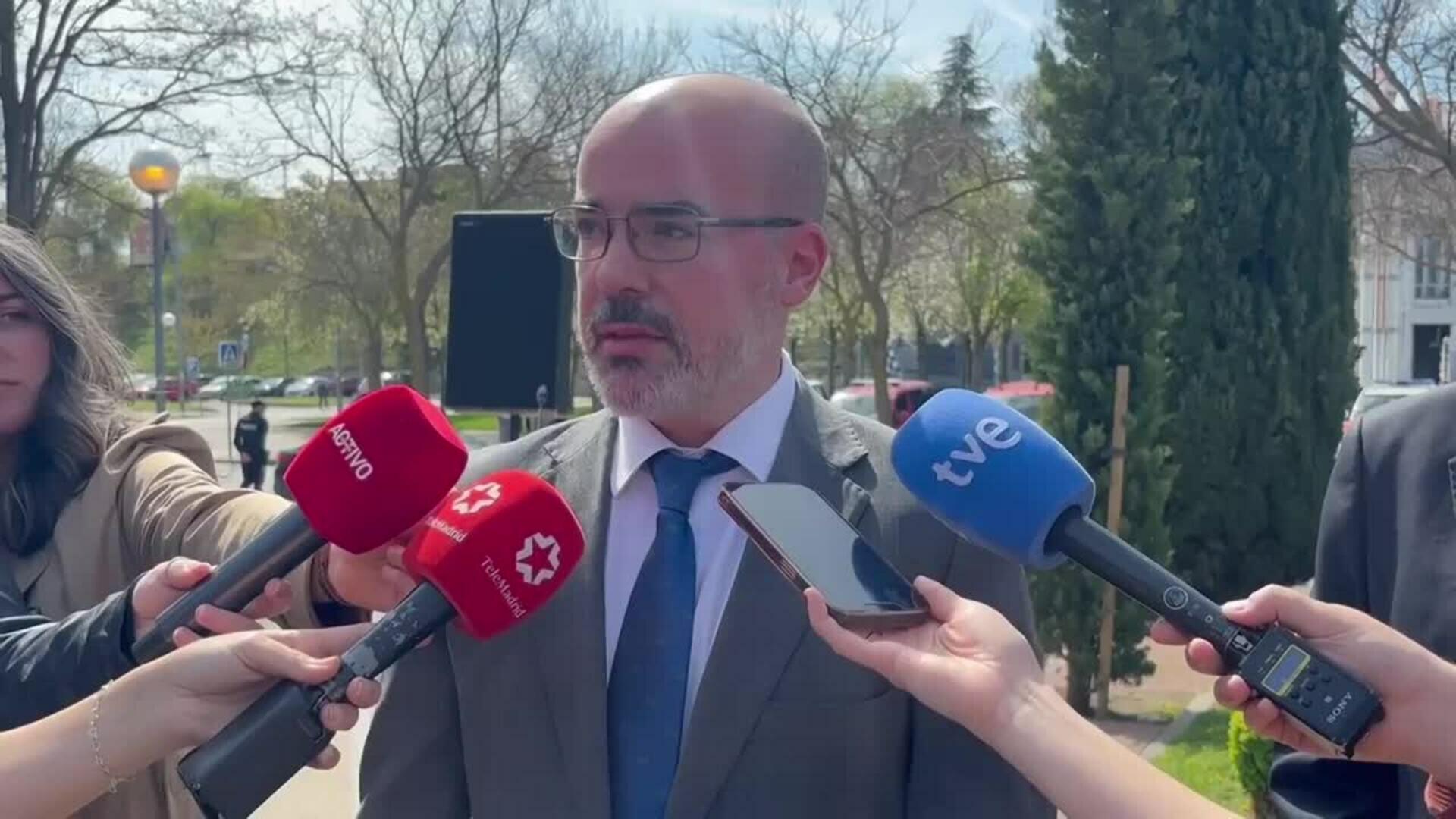 Martín asiste al homenaje a las víctimas del terrorismo y pide rememorar la "resistencia"