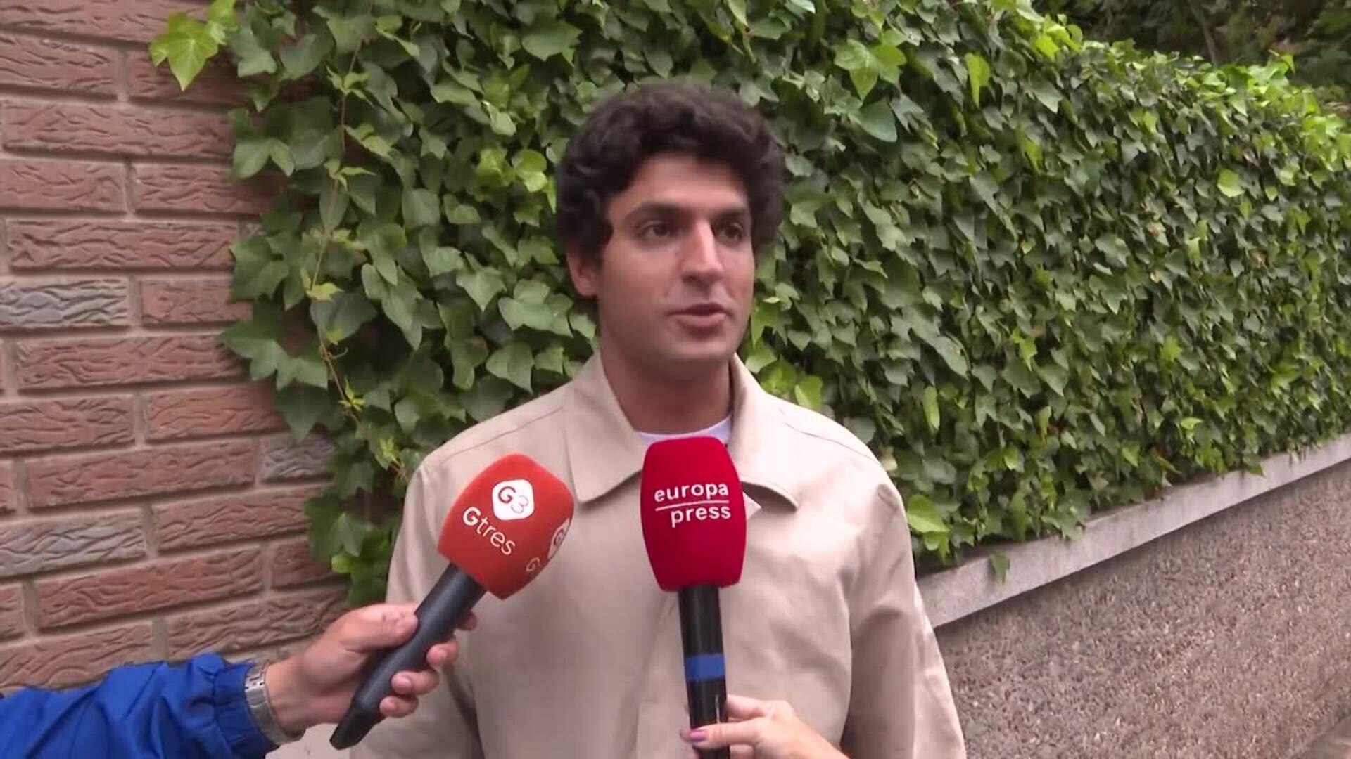 Tomás Páramo, íntimo amigo de Victoria Federica, sale en defensa del Rey Juan Carlos