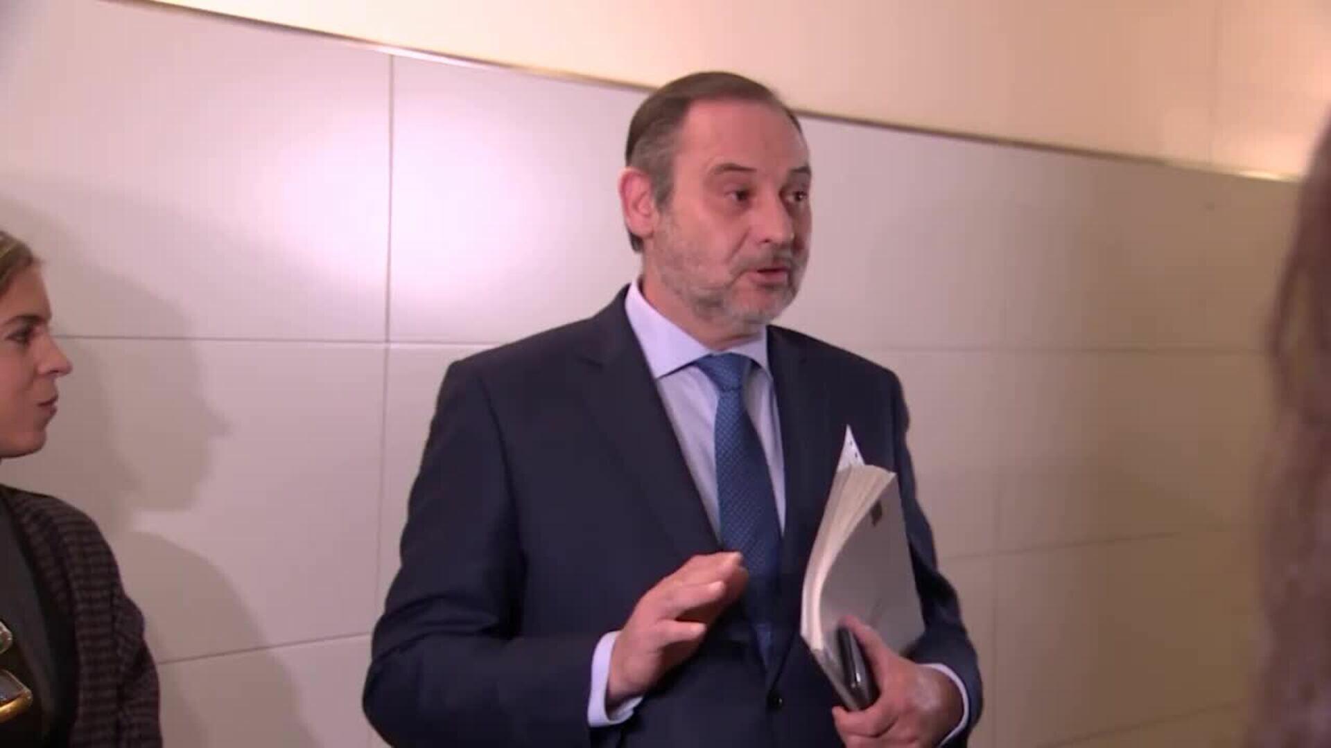 Ábalos anuncia acciones legales por el "bulo" de la fiesta en el Parador de Teruel