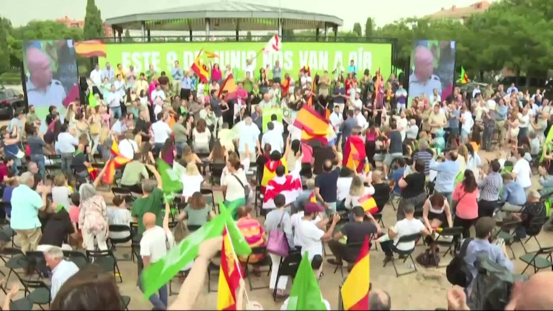 El PSOE cae dos puntos en un mes, pero amplía a 6,5 puntos su ventaja sobre el PP