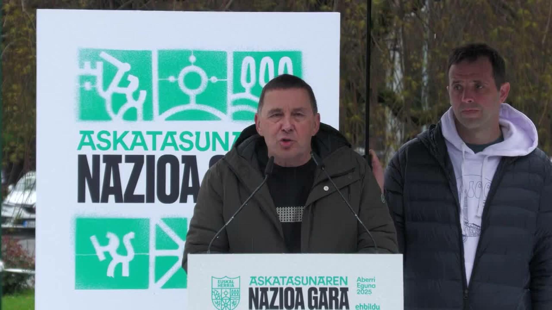 Otegi (EH Bildu): "Nadie detendrá la lucha del pueblo vasco por recuperar la soberanía"