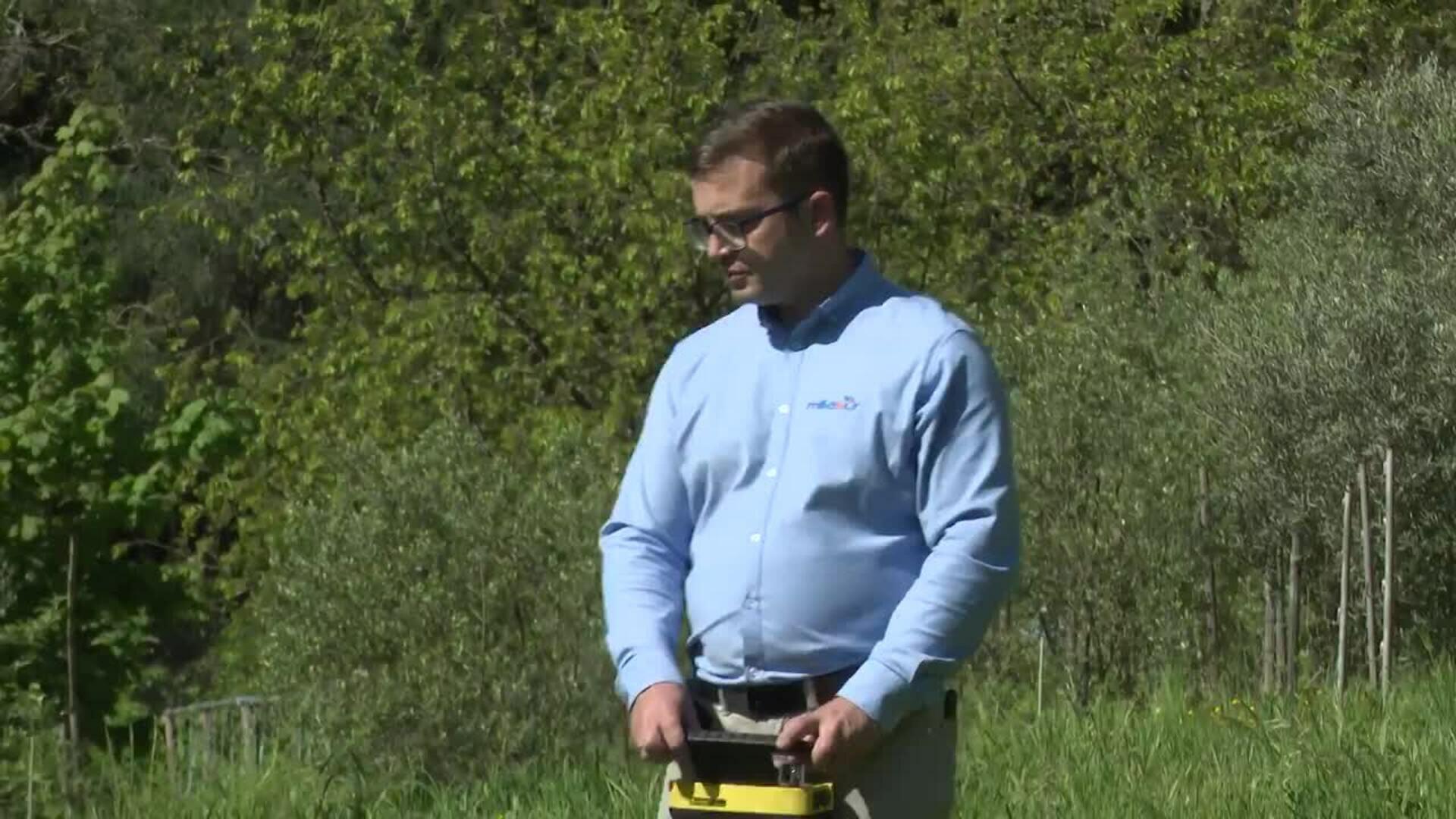 Ovejas con aversión a cultivos y robots desbrozadores: métodos para conservar cubierta vegetal