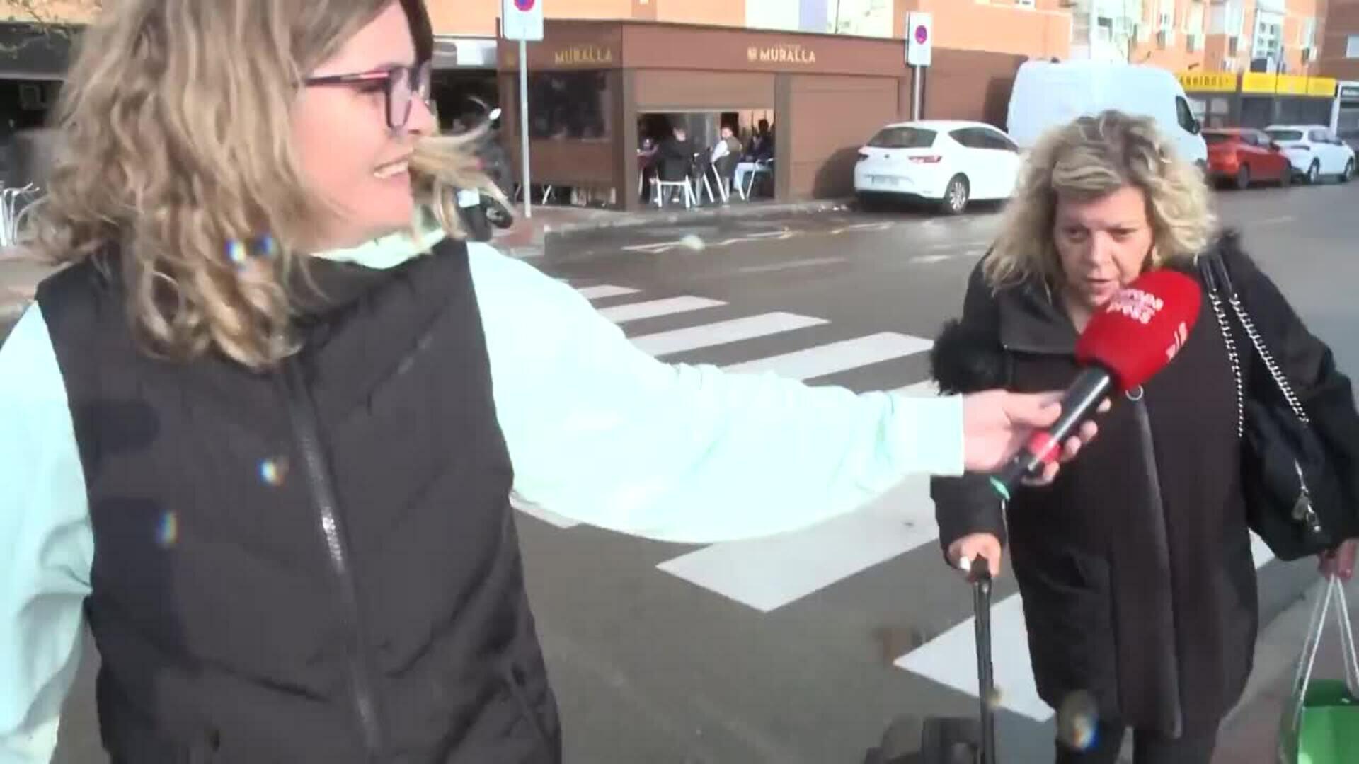 Terelu Campos aviva la polémica. ¡Su chófer le abre el refresco tras las críticas por diva!