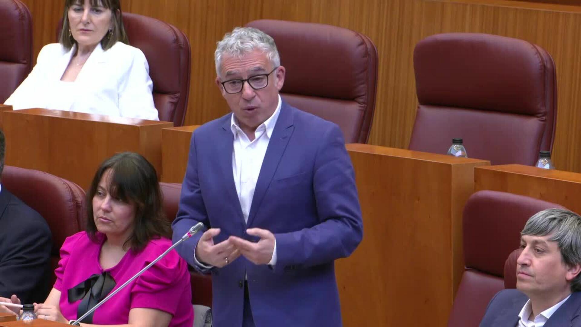 Mañueco aclara a Soria ¡Ya! que en la Administración las decisiones son regladas