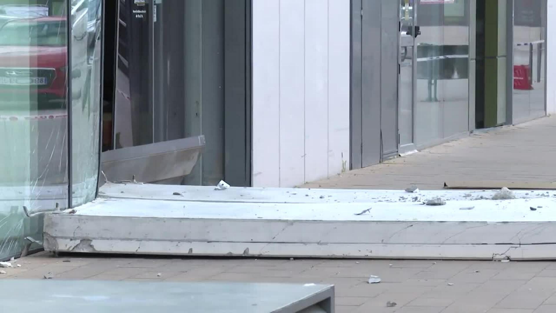 Muere una persona en un centro comercial de Sabadell tras caerle encima un trozo de hormigón