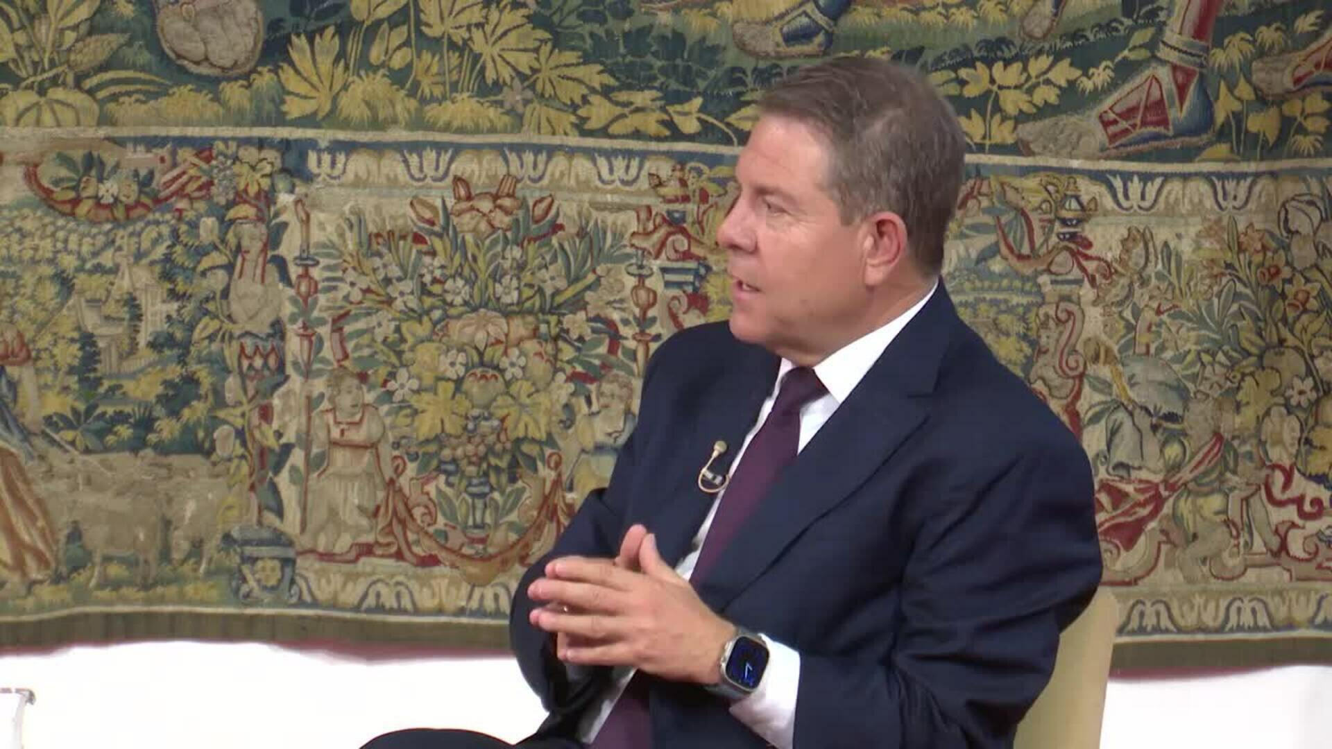 Page aboga por adelantar elecciones generales