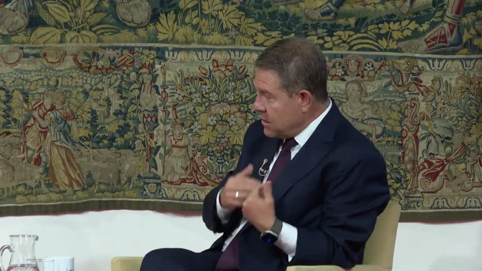 Page aboga por adelantar las generales para que política nacional no "arrastre" en territorios