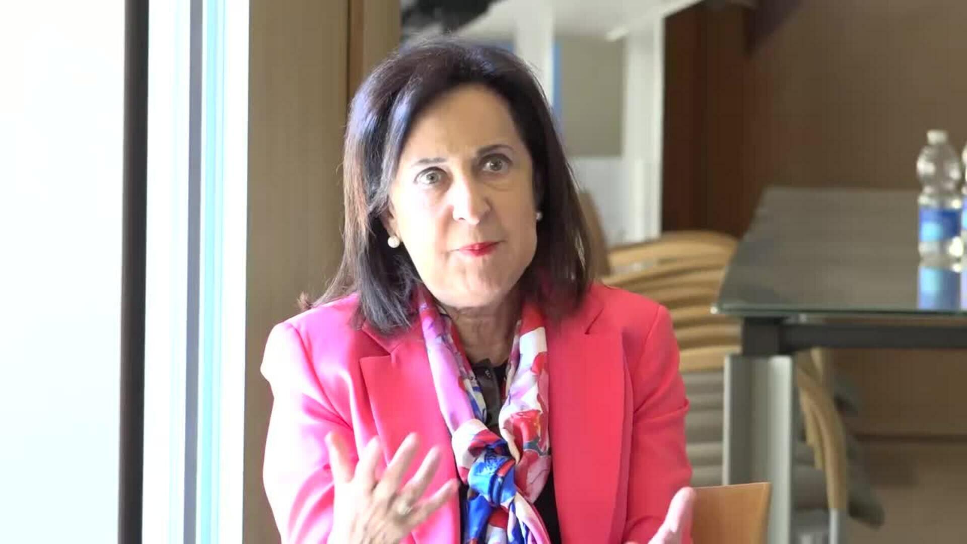 Robles destaca el papel de las Fuerzas Armadas como "mejor garantía" para preservar la paz