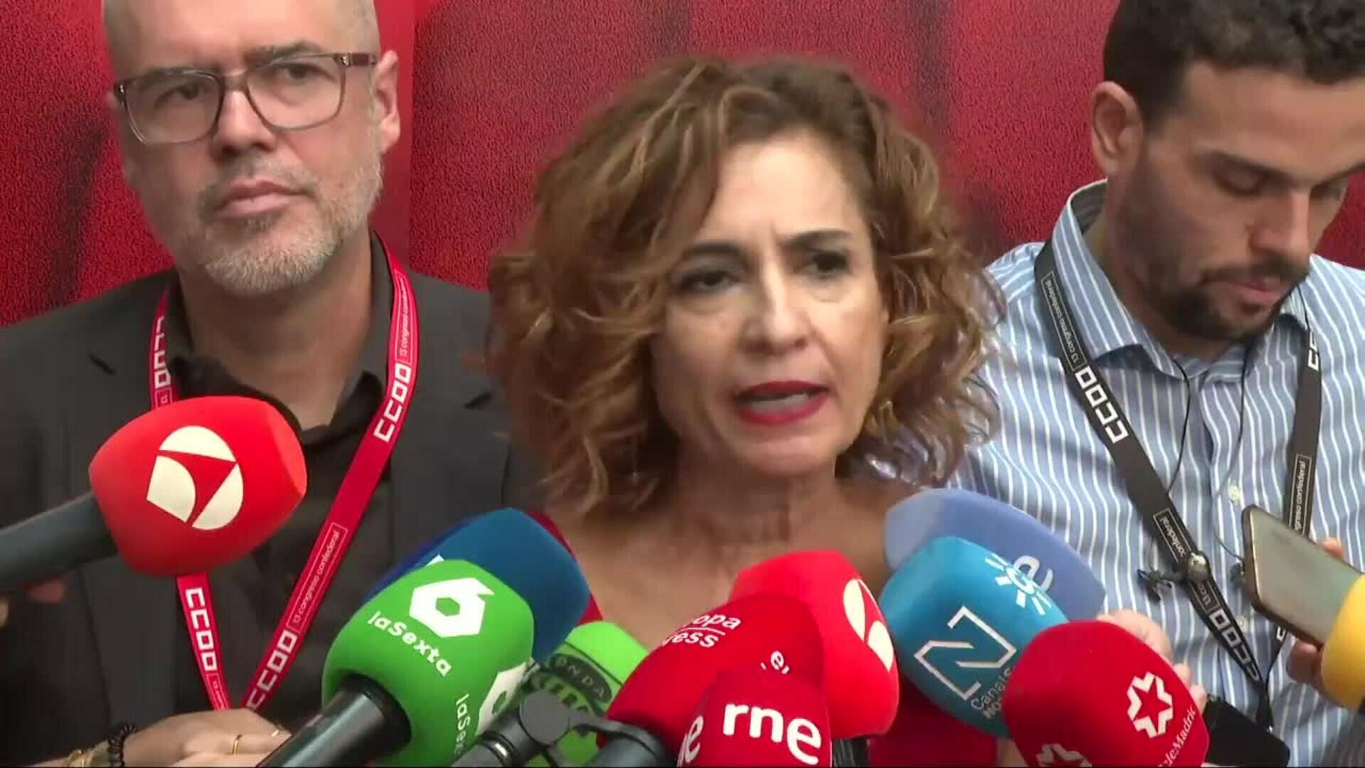 Montero insiste en que el gobierno va a "agotar la legislatura"