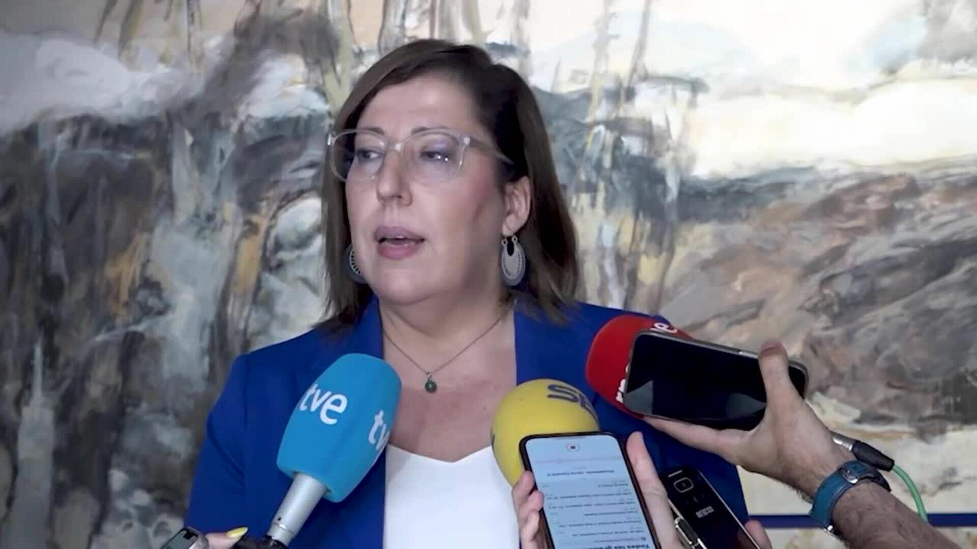 El Estado se compromete con Canarias a resolver "el acceso inmediato" de 827 menores migrantes
