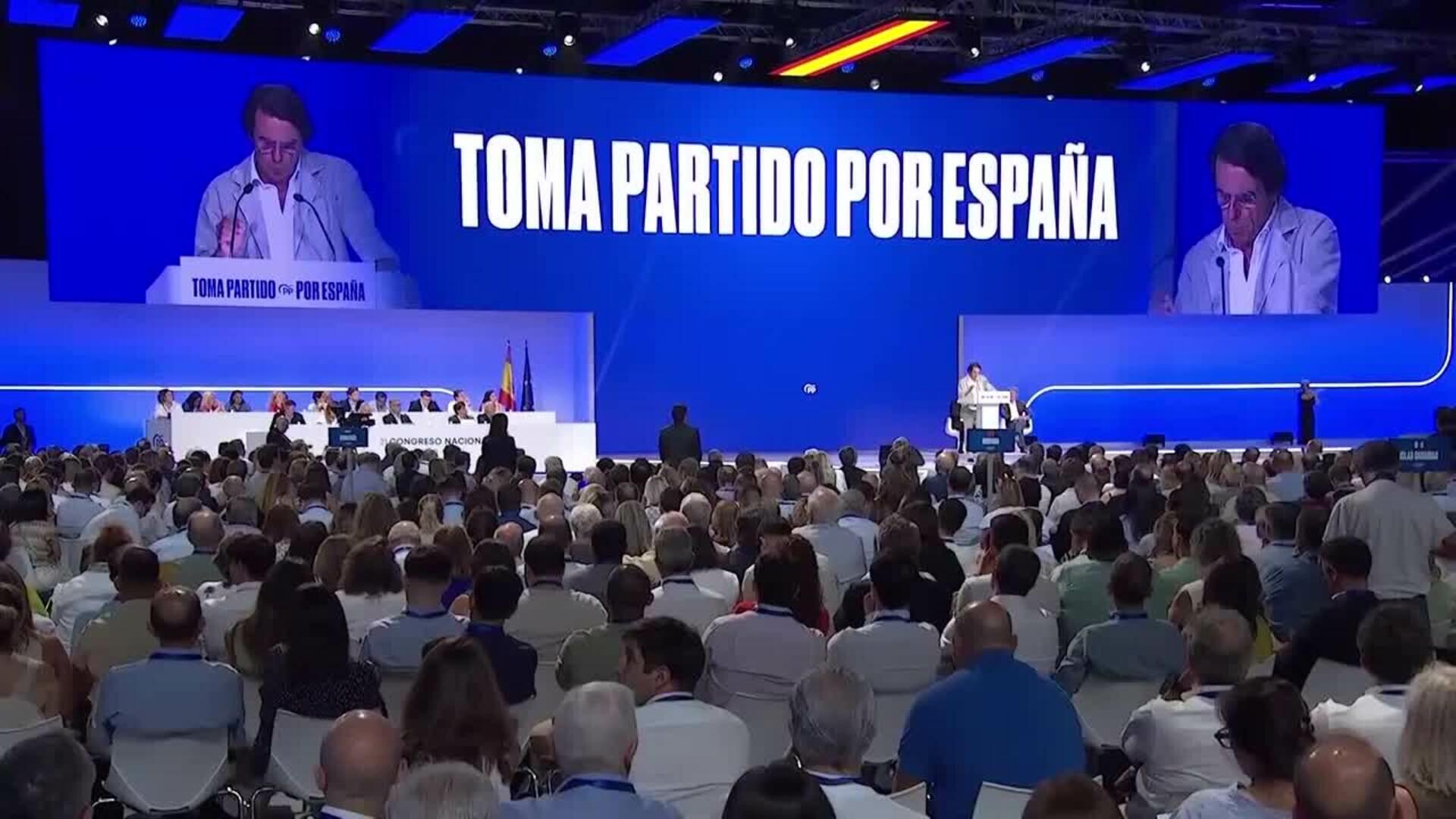 Aznar denuncia la "golfería estructural" de Sánchez