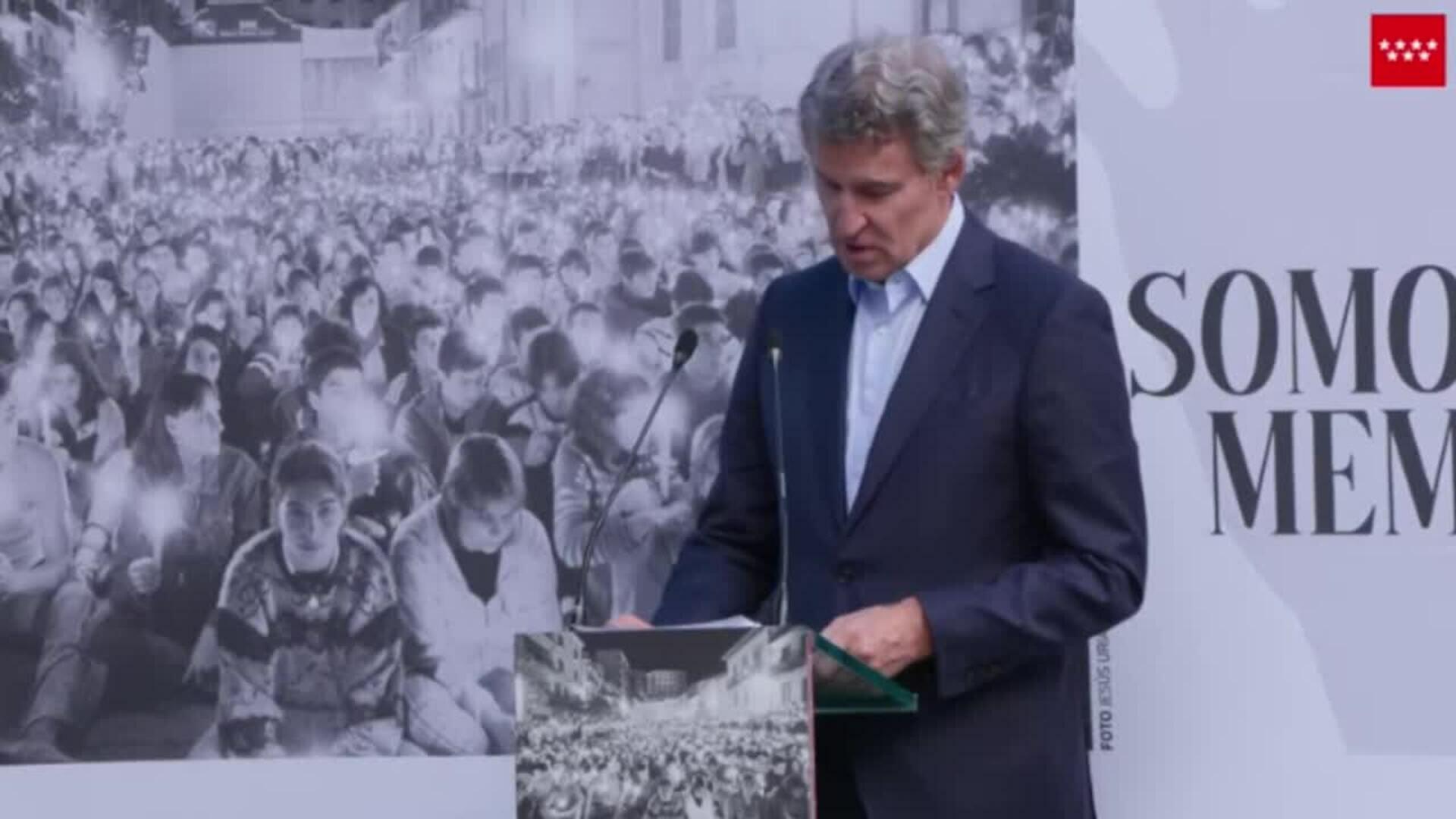 Feijóo lamenta que "herederos políticos de asesinos" entren hoy en La Moncloa "como si nada"