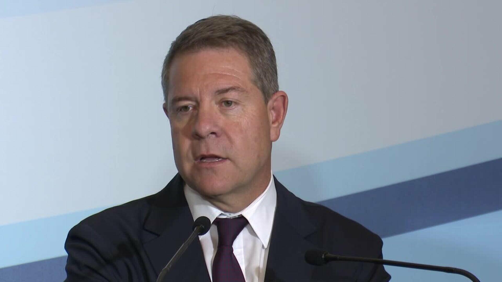 García-Page reclama mejora constitucional para evitar que "cinco diputados decidan por todos"