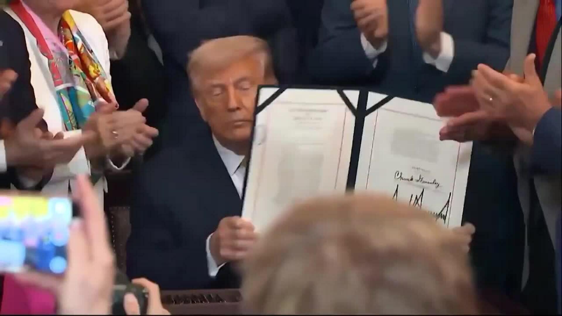 Trump y Von der Leyen coinciden en que el acuerdo está "al 50 a 50" antes de su crucial reunión