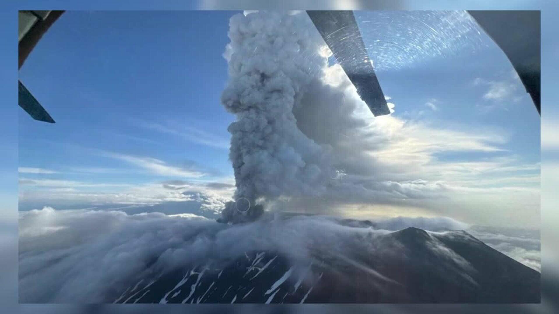 El volcán Krasheninnikov entra en erupción en el este de Rusia tras el seísmo de magnitud 8,8
