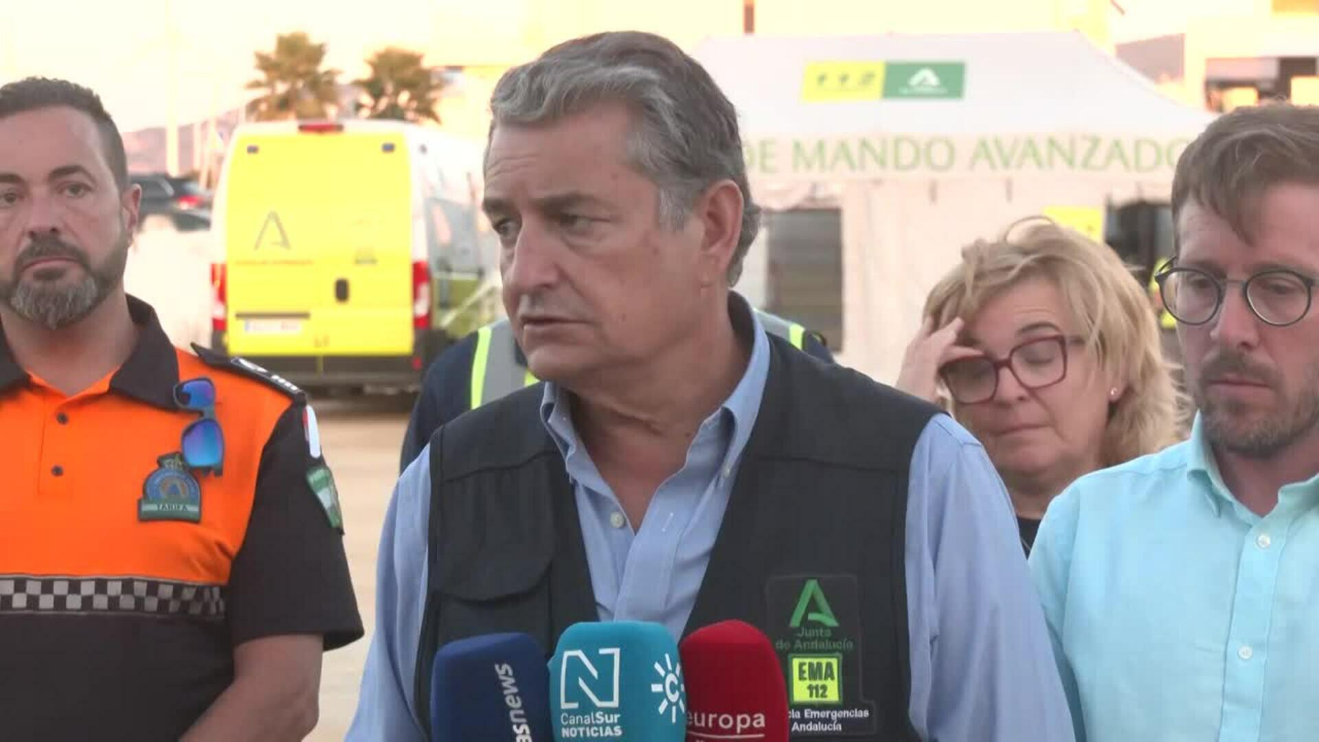 Sanz: El incendio de Jabugo (Huelva) "evoluciona favorablemente" y eleva a 240 los desalojados