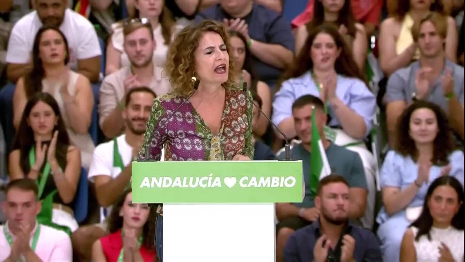 Montero elogia el "acento andaluz" del Gobierno de España y a un PSOE que "cree en la victoria"