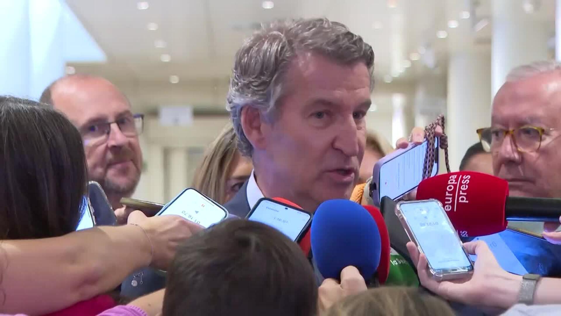 Feijóo cree que diferencias de Sánchez y Díaz sobre Gaza evidencian su "desgobierno hipócrita"