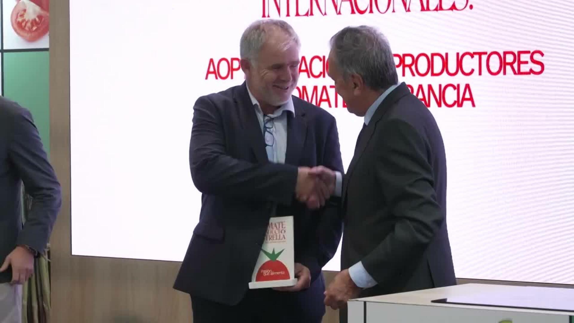 El tomate español se consagra como "símbolo de excelencia agrícola" en la Fruit Attraction