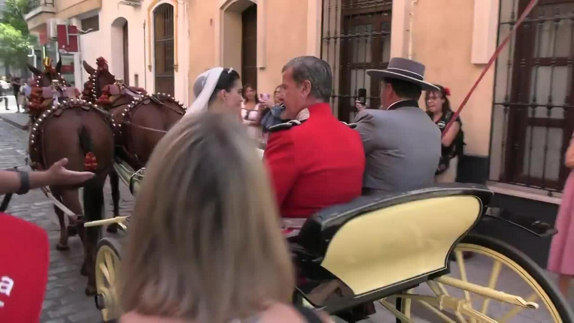 Invitados disfrutan de una noche de fiesta para celebrar la boda de Cayetano Martínez de Irujo