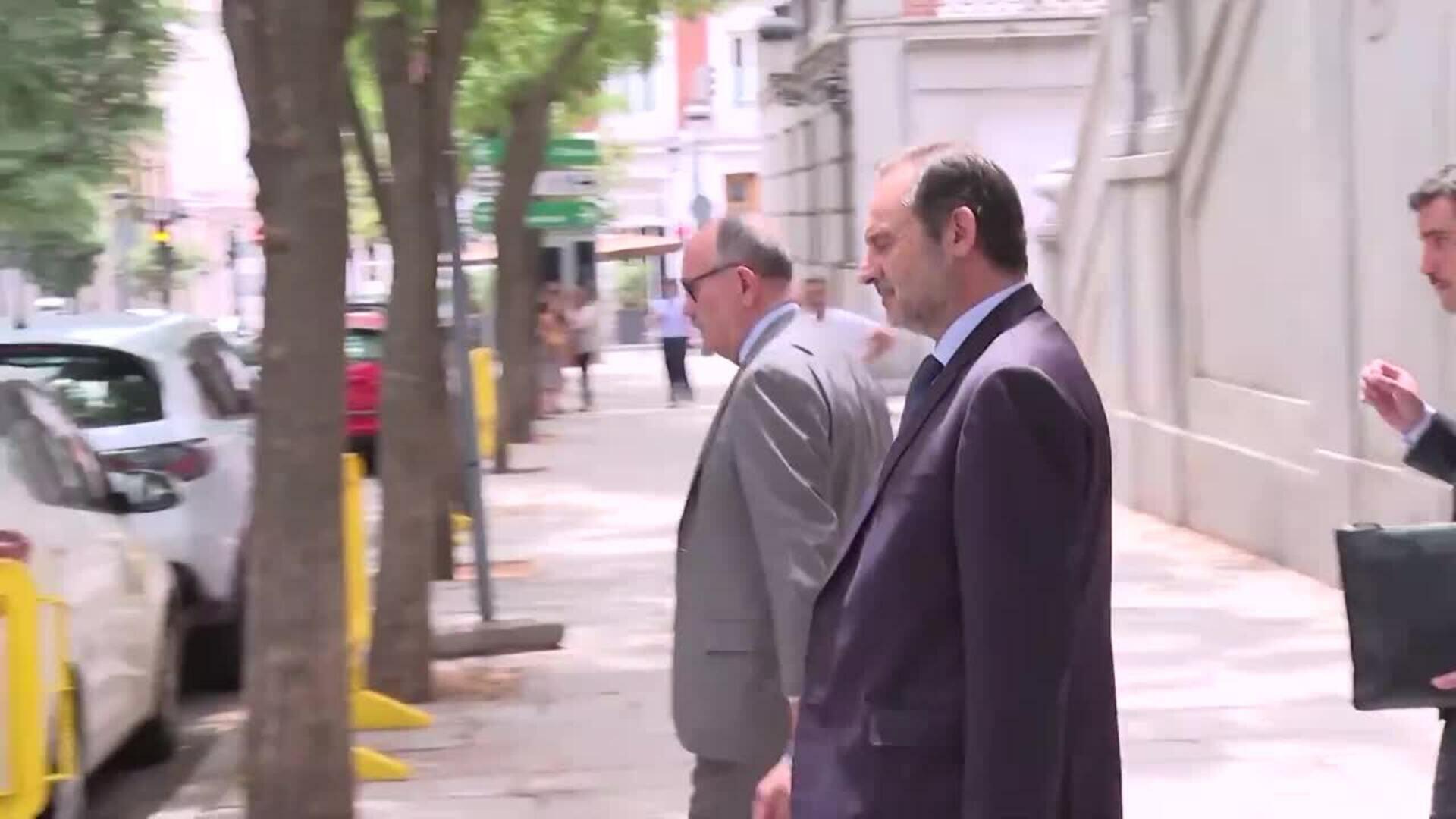 Ábalos pide al Supremo que le ponga un abogado de oficio para que le acompañe en su declaración