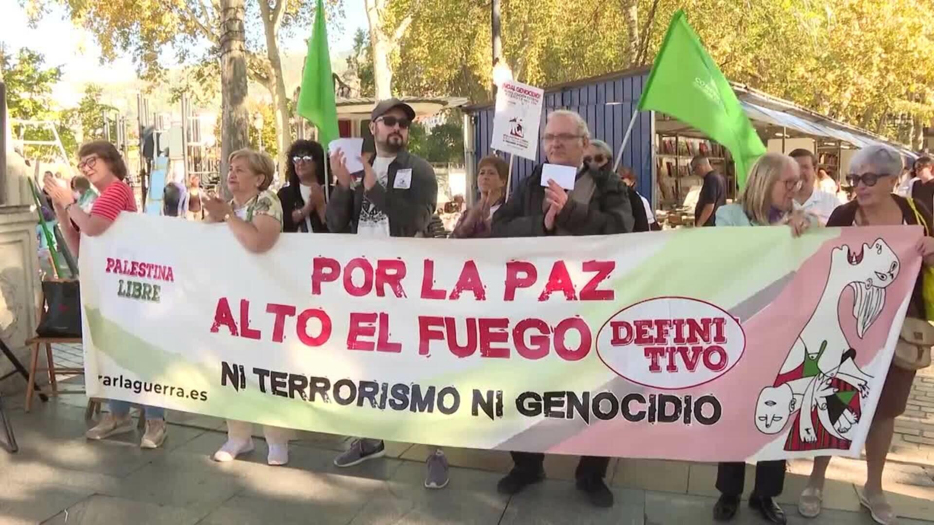 Centenares de personas se manifiestan en toda España por una "paz duradera" en Palestina